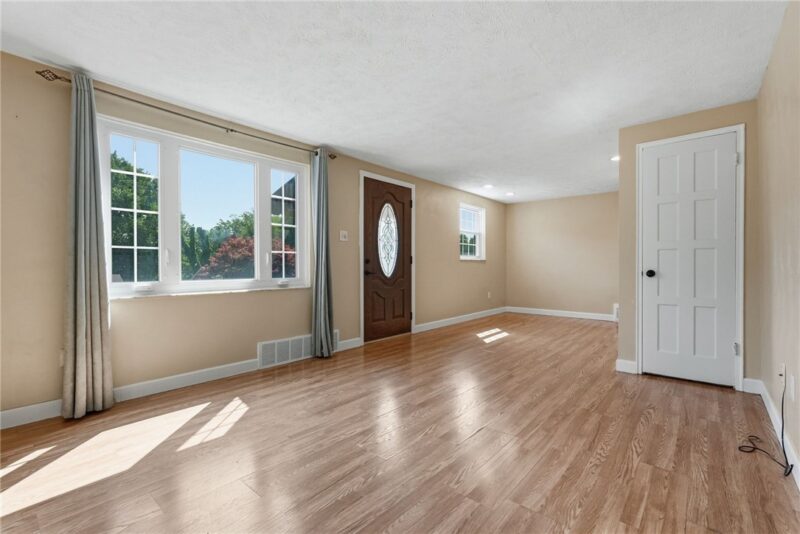 181 Castle Road — photo 5