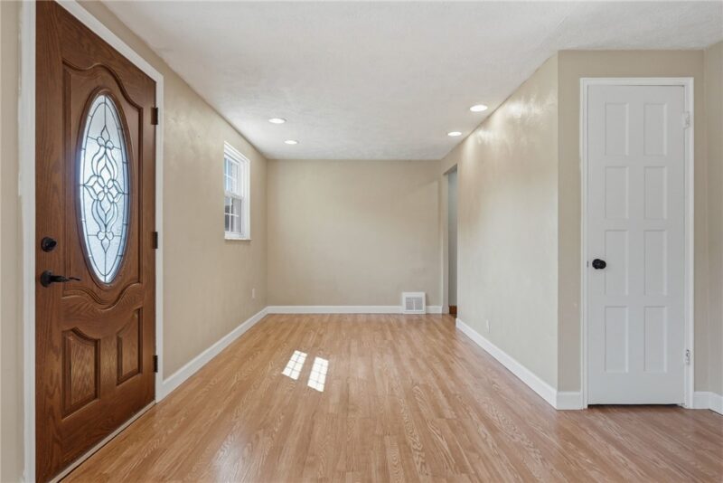 181 Castle Road — photo 7