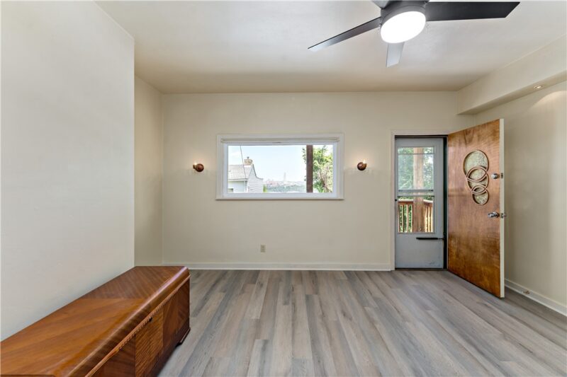 2722 Mission St — photo 2