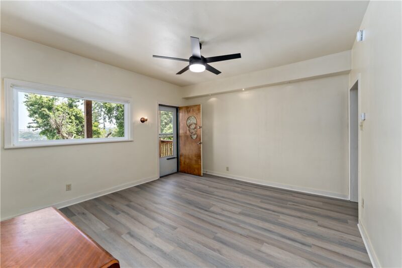 2722 Mission St — photo 4
