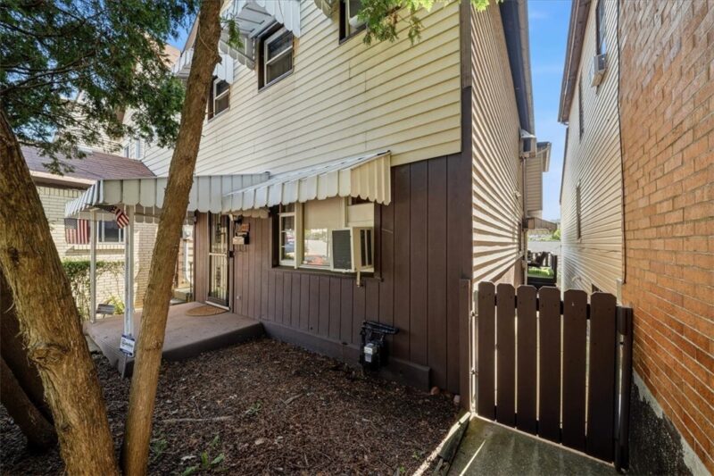 443 Carothers Ave. — photo 3