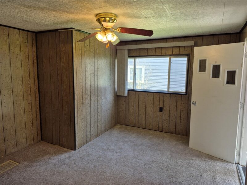 1150-1152 Springdale Dr — photo 5