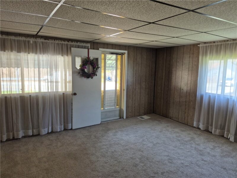 1150-1152 Springdale Dr — photo 8