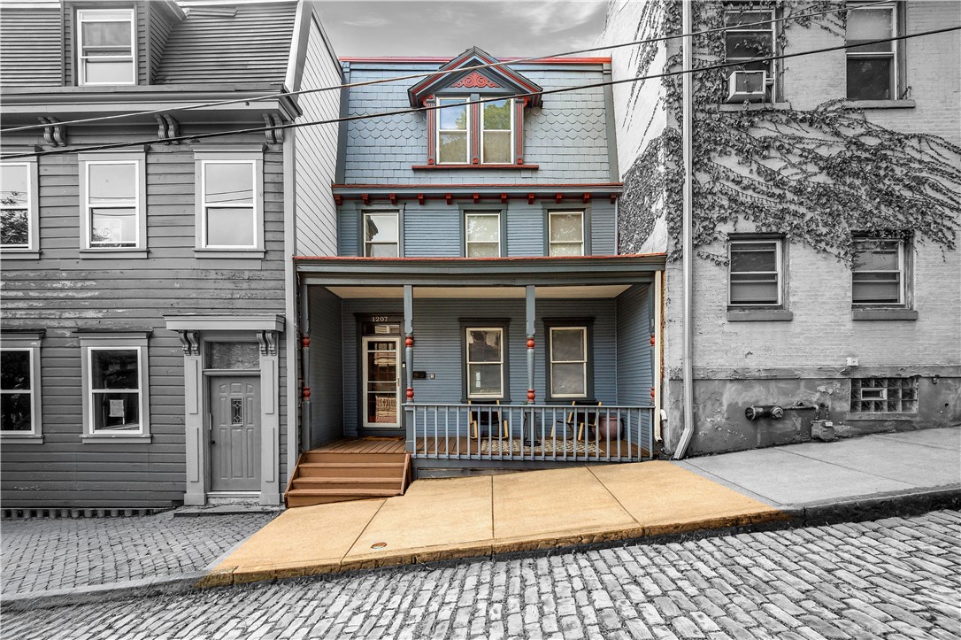 1207 Linden Pl — photo 1