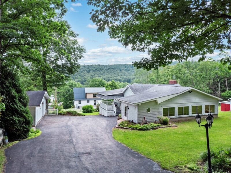 395 Cranberry Rd — photo 2
