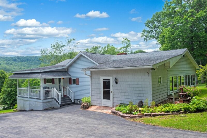 395 Cranberry Rd — photo 3