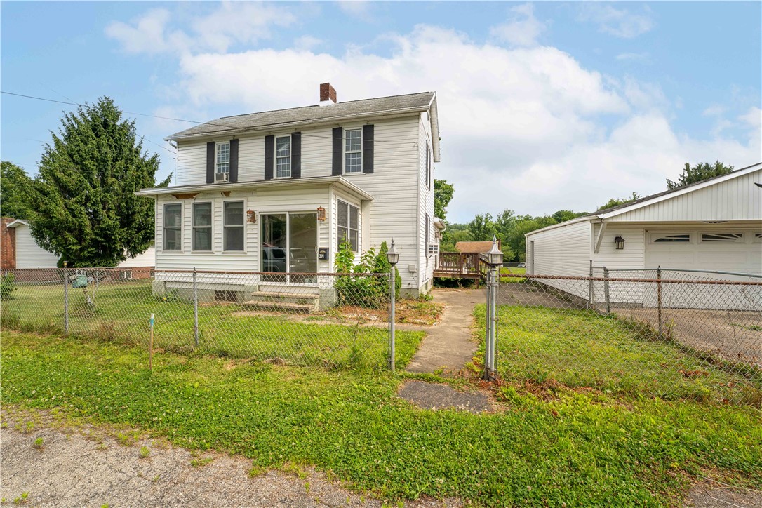 412 Commercial Ave — photo 1