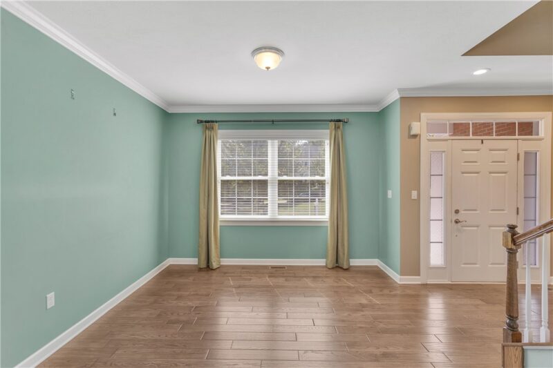 824 Westminster Ln — photo 7