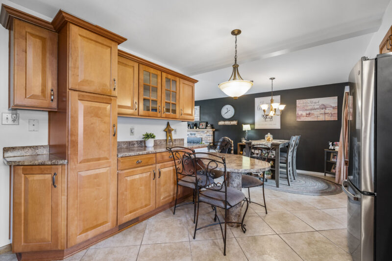 247 Mary DRIVE — photo 4