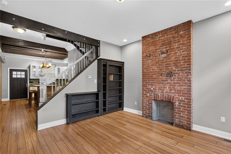 4032 Willow St — photo 4