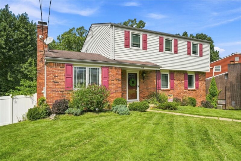 1019 Harvard Road — photo 3