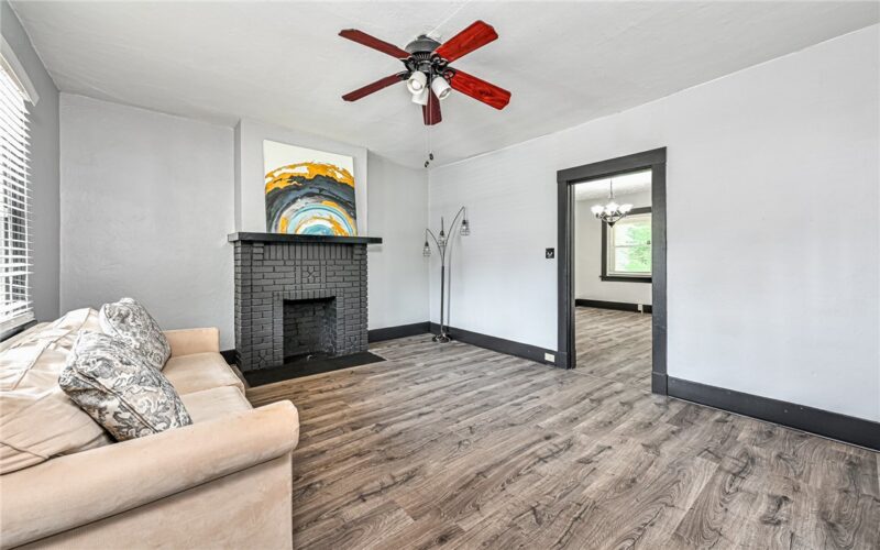 1326 Walters Ave — photo 2