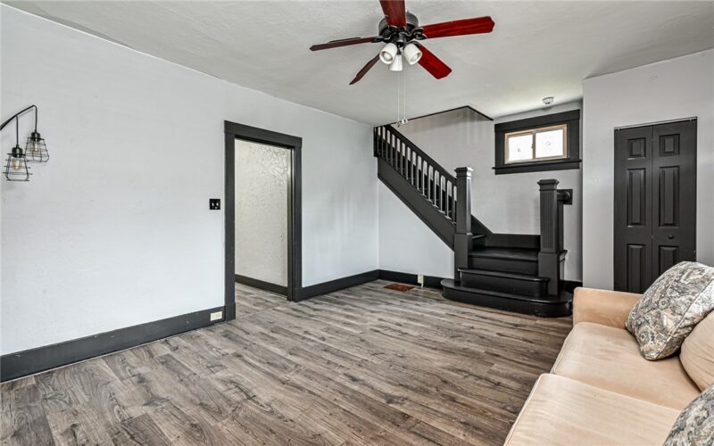 1326 Walters Ave — photo 3