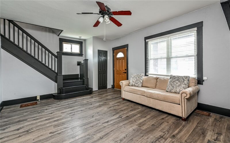 1326 Walters Ave — photo 4