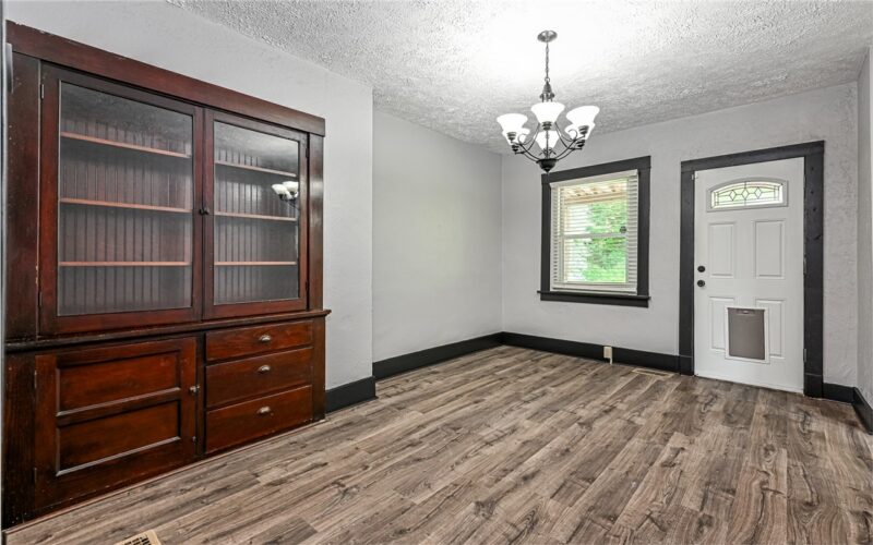 1326 Walters Ave — photo 6