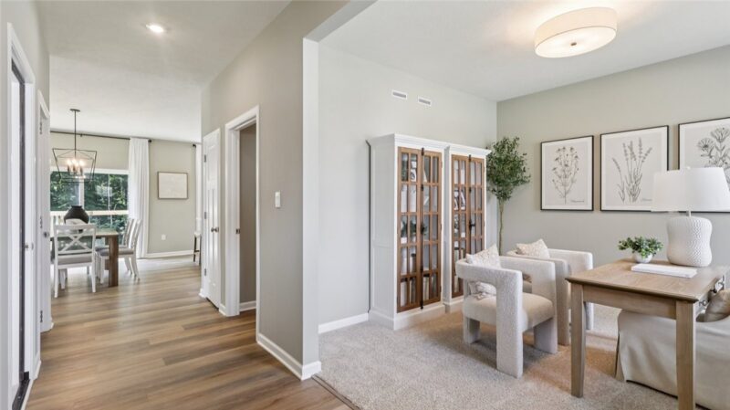 184 Laurel Hills Drive — photo 2