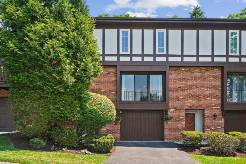 402 Allenberry — photo 2