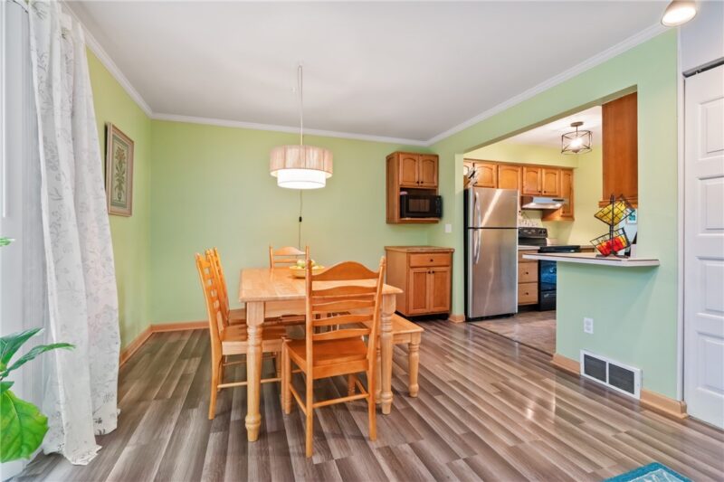 402 Allenberry — photo 5