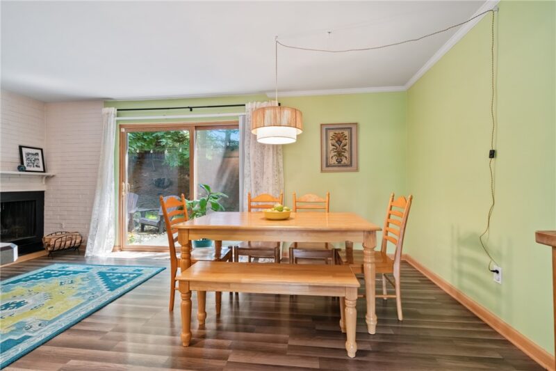 402 Allenberry — photo 6