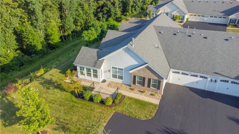 906 Spring Valley Dr — photo 4