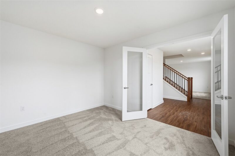 498 Gardenia Drive — photo 5