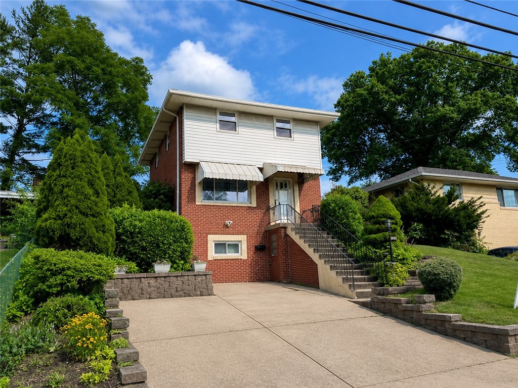 1338 Tyndall Street — photo 1