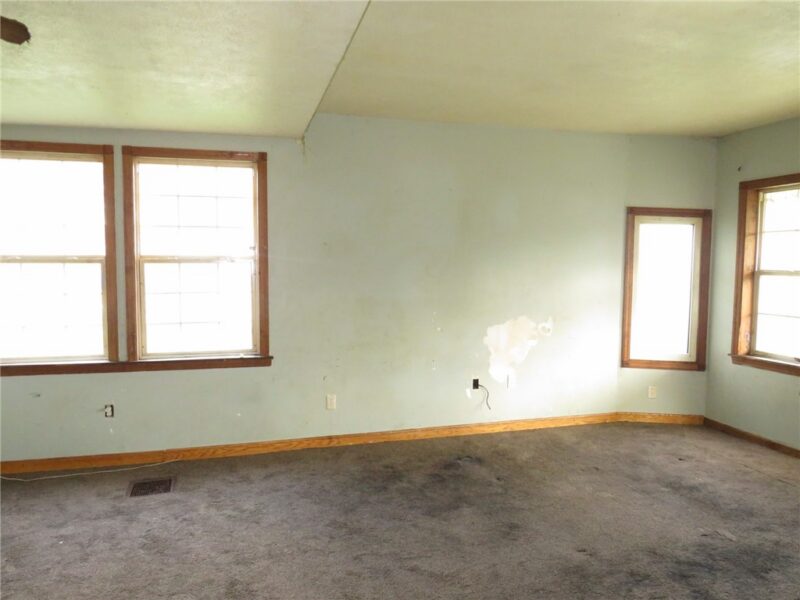 1119 Charles St — photo 4
