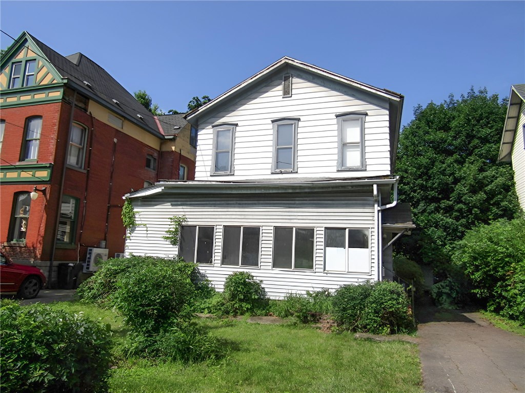 1470 3rd Ave — photo 1