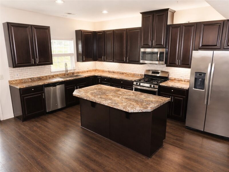 1000 Grey Fox Cir — photo 8