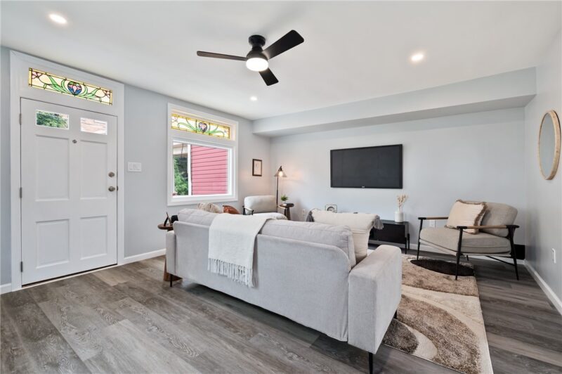 1413 Columbus Ave — photo 5
