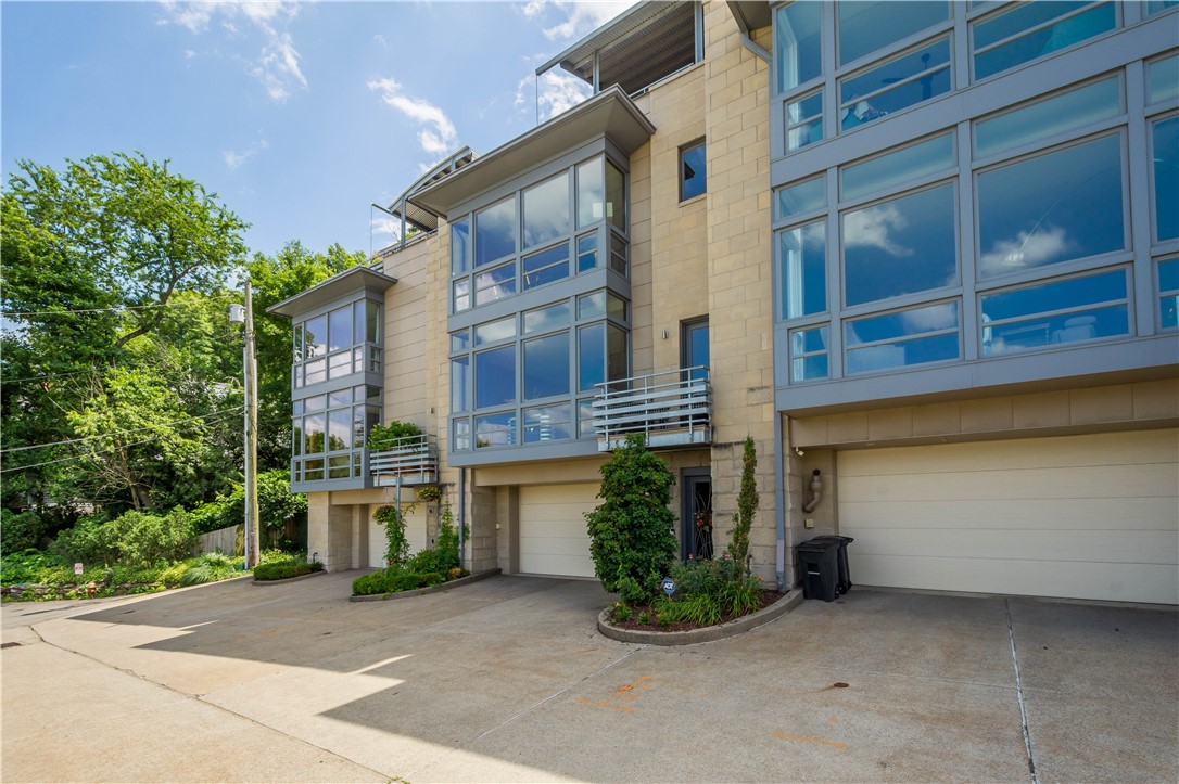 18 Windom Hill Place — photo 1