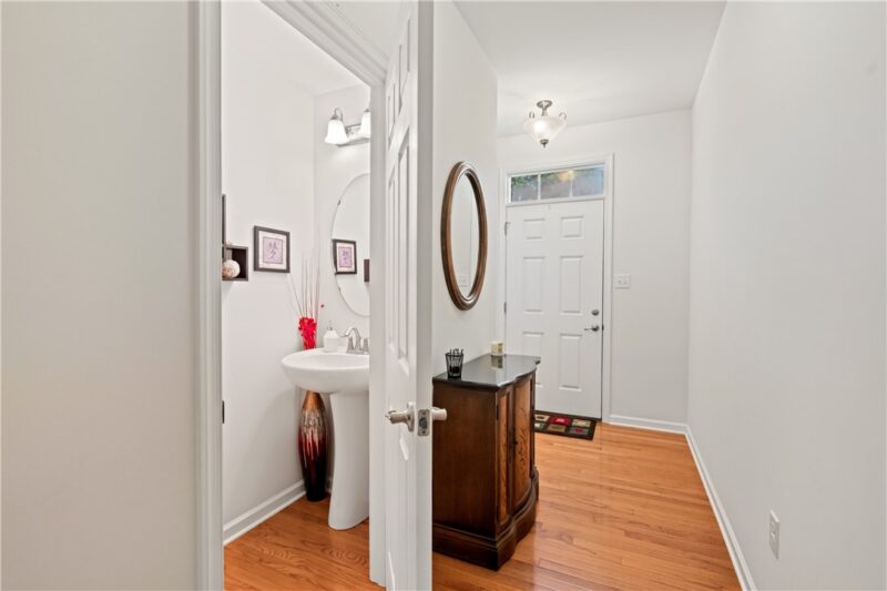 6359 Club Dr — photo 3