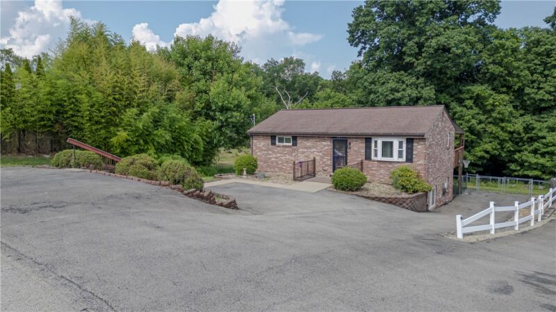 327 Beech Rd — photo 7