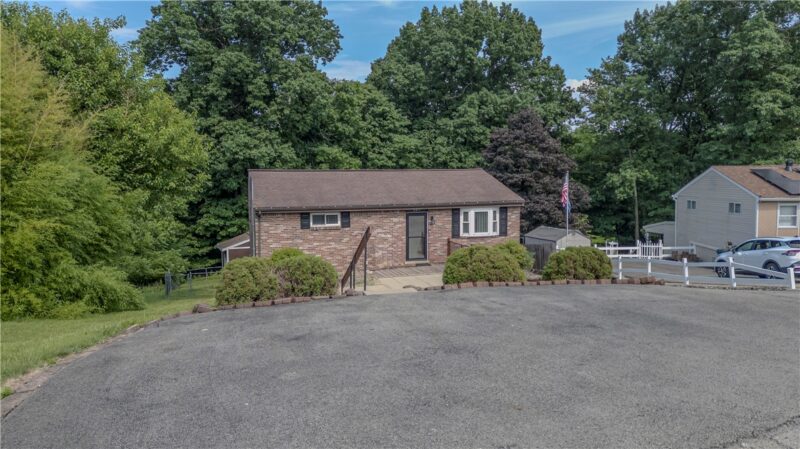 327 Beech Rd — photo 8