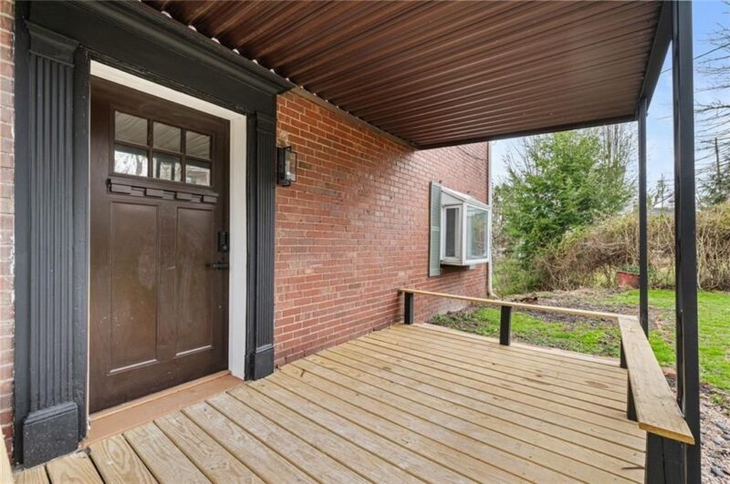 3953 Dowling — photo 2