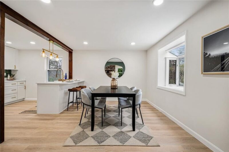3953 Dowling — photo 8