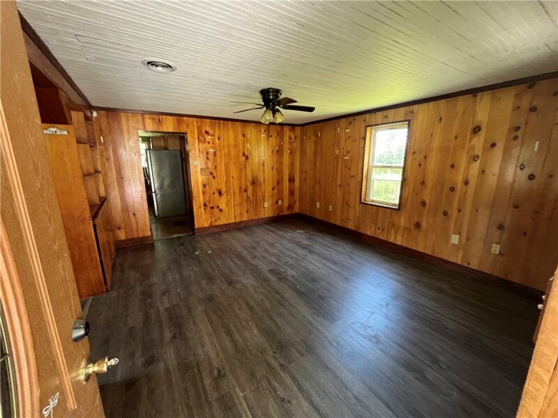 1539 Veterans Street — photo 5
