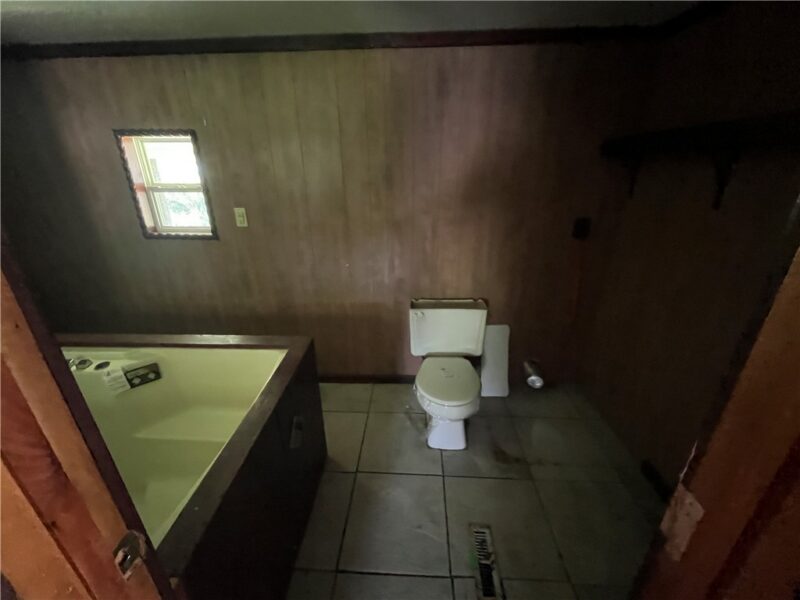 1539 Veterans Street — photo 7