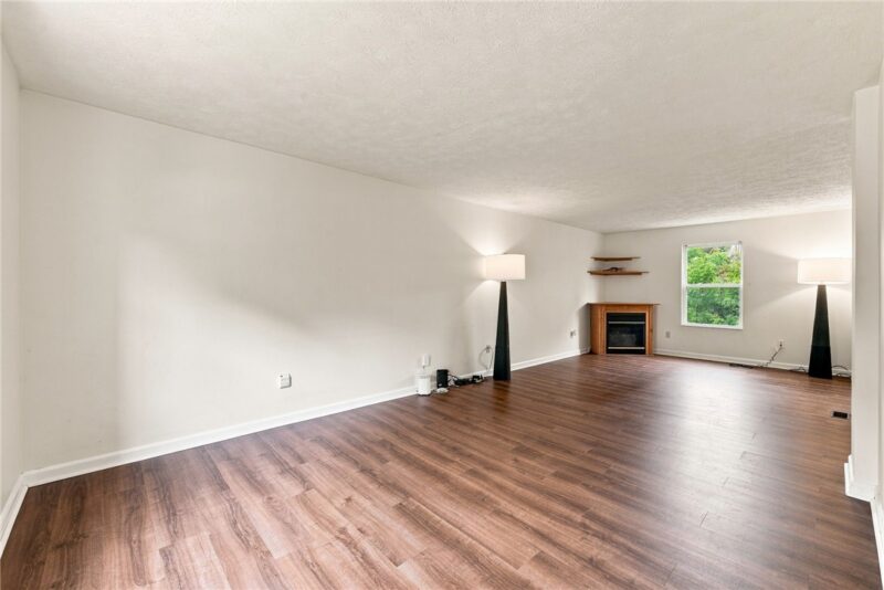 457 Lynn Ann Dr — photo 8