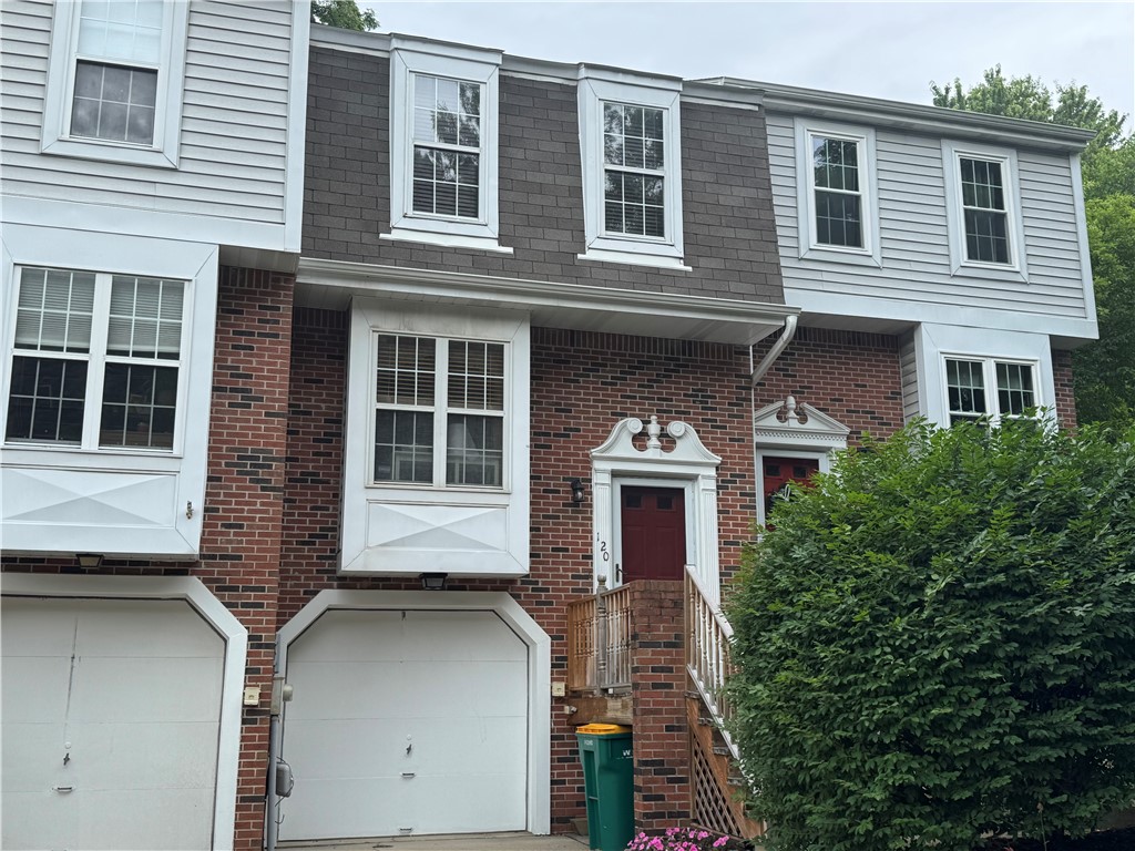 120 Spruce Ct — photo 1