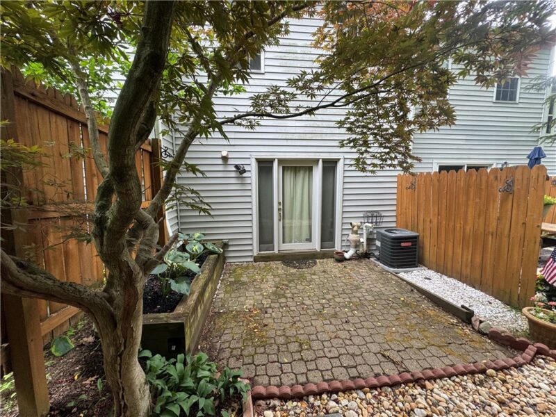 120 Spruce Ct — photo 6