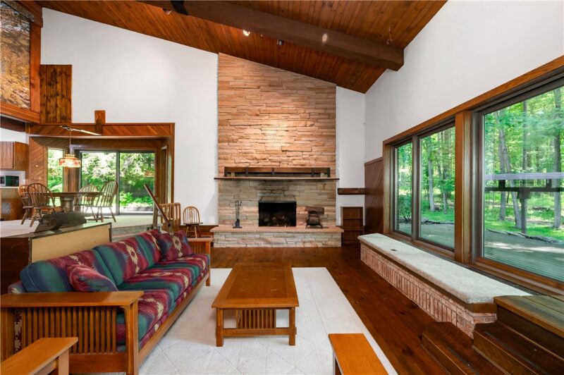 345 Harmony Rd — photo 5