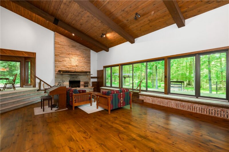 345 Harmony Rd — photo 7