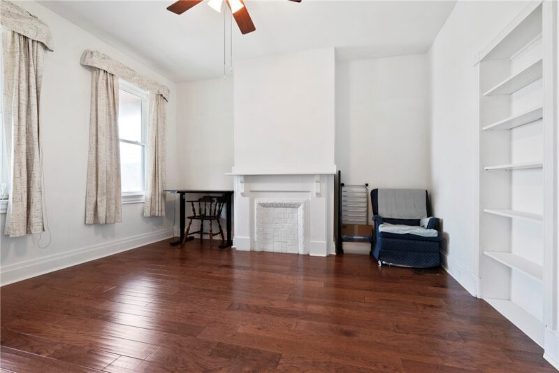 330 Kaercher St — photo 2