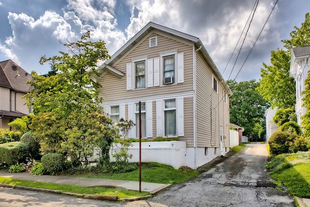 200 College Ave — photo 2
