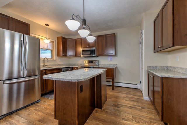 200 College Ave — photo 3