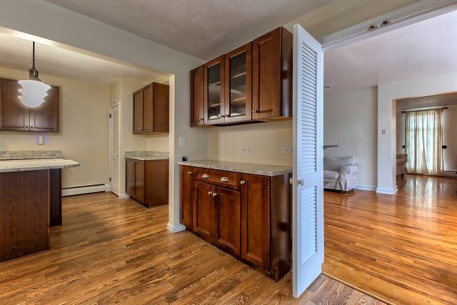 200 College Ave — photo 6