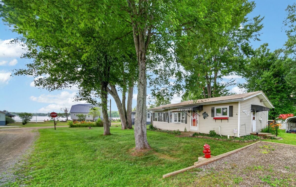 24507 Sandburg DRIVE — photo 1