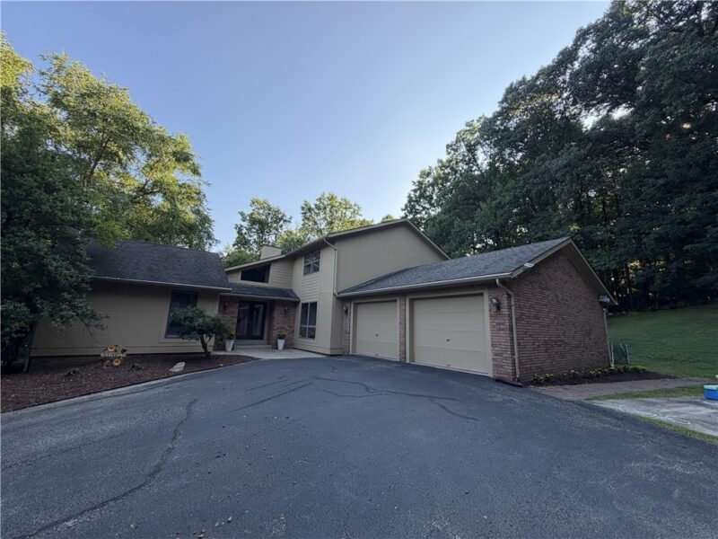 4900 Cole Road — photo 4