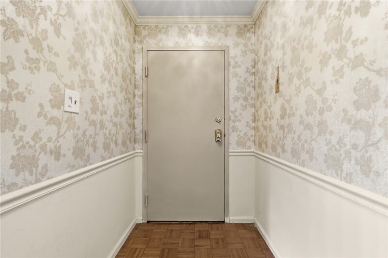 4677 Bayard St 204 — photo 4